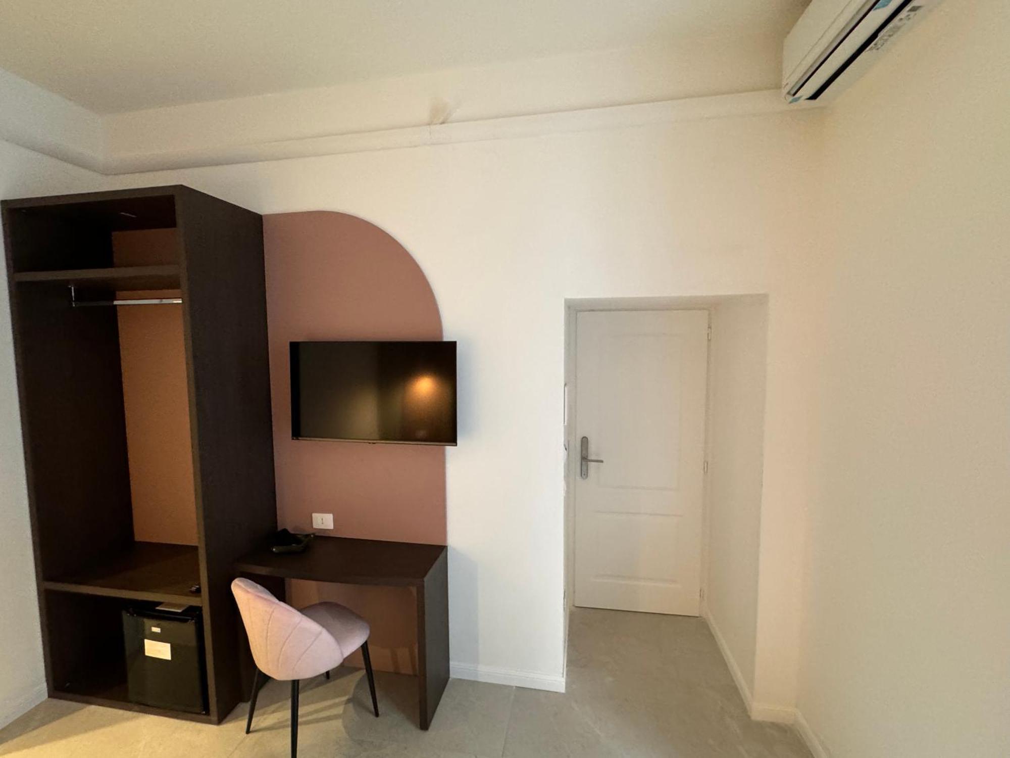 Hotiday Room Collection - Napoli Museo Suite Buitenkant foto