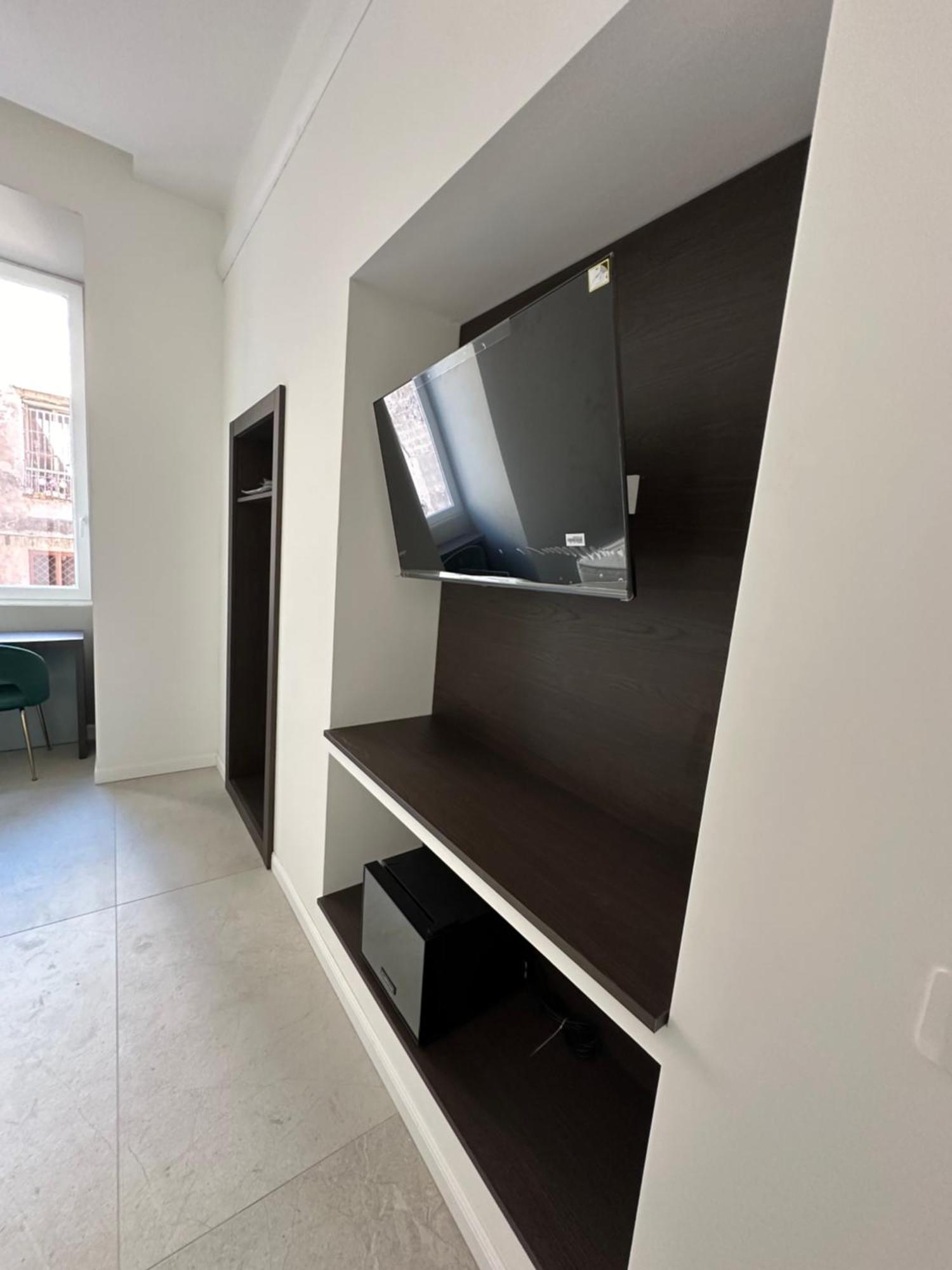 Hotiday Room Collection - Napoli Museo Suite Buitenkant foto