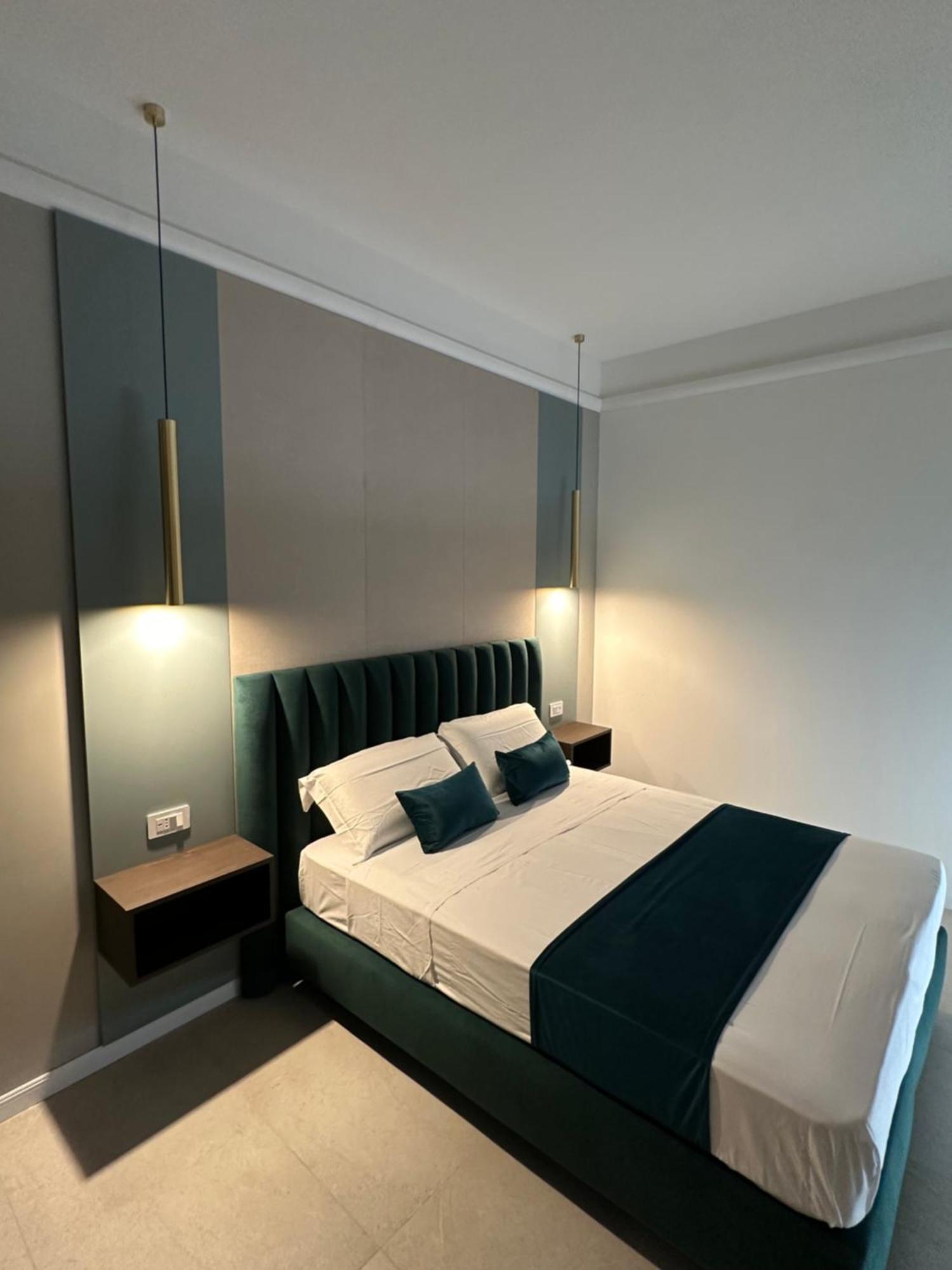 Hotiday Room Collection - Napoli Museo Suite Buitenkant foto